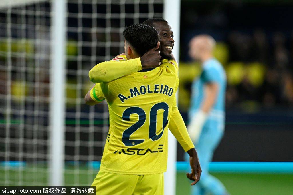 今晚里尔备战法国杯比利亚雷亚尔国际比赛日外线爆发，现场解说直呼：窗口期新疆广汇备战CBA季后赛